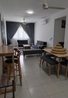 Beranang Apartamento | J&K Guesthouse at Harmoni Apartment, Eco Majestic