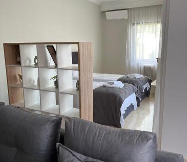 Spata-Artemida Apartamento | J&N Living
