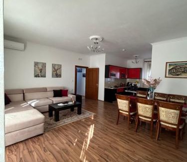 Shkoder Apartamento | J & Nilson's Apartment In Shkodra Center