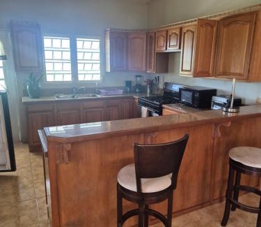 East End Village Apartamento | J's Place