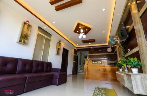 Muttil South Hotel | J TEN Residency