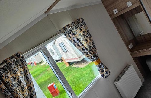 Sandown Complejo | J6 Static caravan, Fairway holiday park