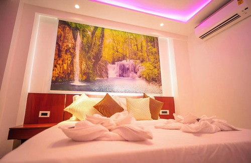 New Delhi Hotel | J60 Suites