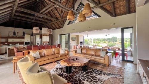 Buffelspruit Cabina | Jacana River Lodge Mjejane Game Reserve