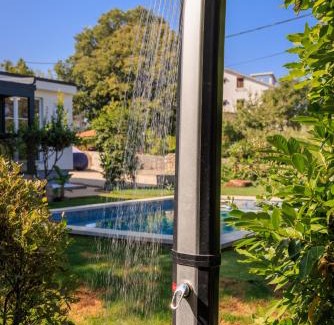 Milcetici Casa | Jacaranda Cottage
