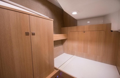 Wilkasy Alquiler De Eote | Jacht motorowy Balt Tytan 918 - 2 kabinowy plus SAUNA
