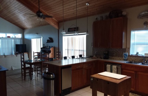 Port St. Joe Casa | Jack's Gulls ... duerme 10! agua delantera y trasera ....