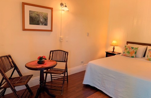 Cockburn Town Casa | JACKS - Grand Turk B&B Courtyard room with Queen bed - Grand Turk Island!