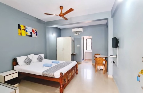 Calangute Hotel | Jackson beach house calangute.