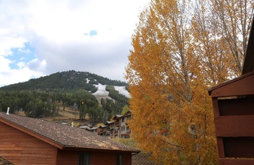 Jackson Condominio | Chic Montaña remodelado - a pie de la plaza del casco - 1blk Para Snow King Resort