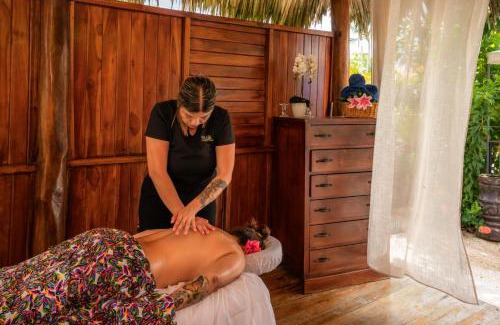 Jacó Hotel | Jaco Laguna Resort & Beach Club