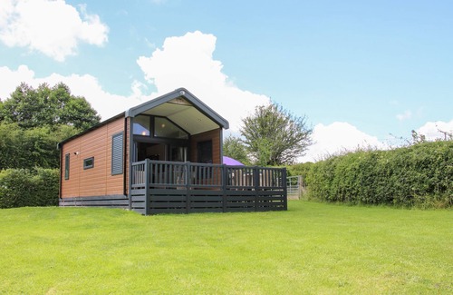 Church Stoke Cabaña | JACOB'S MEADOW POD 2, pet friendly, with a garden in Chirbury