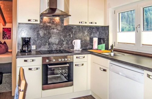 Huben Apartamento | Jacqueline by Interhome
