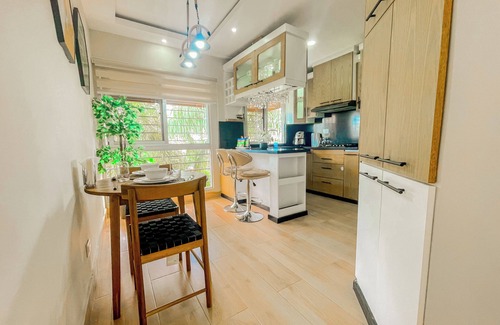 Nuevo Arroyo Hondo Apartamento | jacuzzi 2-bedroom apartment with AC, WiFi in fabulous Santo Domingo