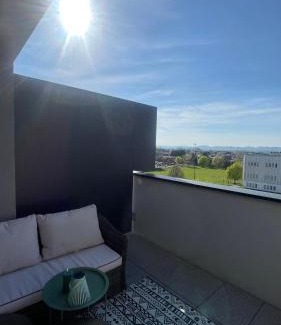 Trnava Apartamento | Jacuzzi area with sunset, terrace, free parking