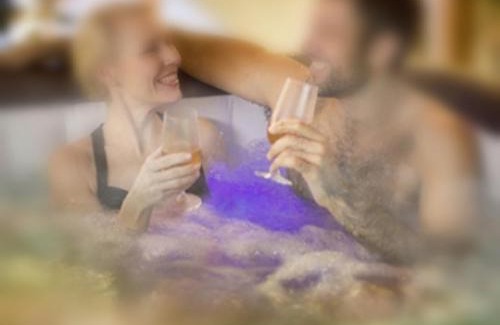 Ferolles Cama Y Desayuno | Jacuzzi Massage sur rdv,Duo,reiki,californien, réflexologie plantaire, et bouteille mousseux offerte
