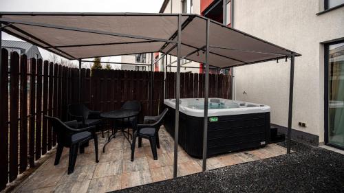 Tractorul Apartamento | Jacuzzi Oasis Suite