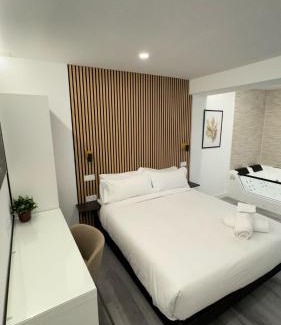 Numancia Hotel | JACUZZI ROOMS Atocha