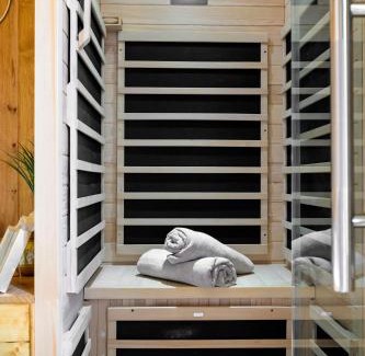 Les Muriers Apartamento | Jacuzzi Sauna privatif - La Cabanette Spa