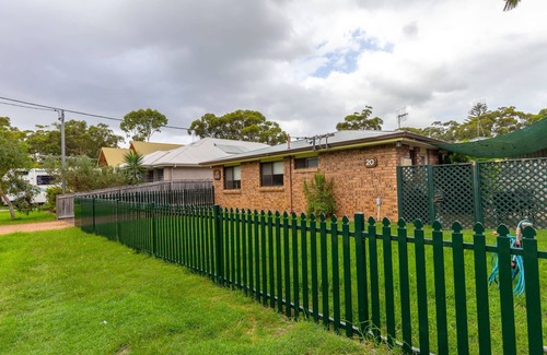 Hawks Nest Casa | Jade Gardens - Pet Friendly
