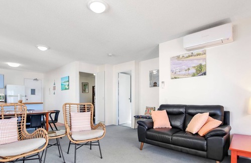 Caloundra Apartamento | Jade Waters U4 / Latona Ave