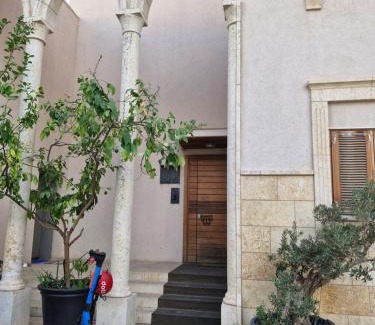 Jaffa Apartamento | Jaffa Getaway sea front, luxury Duplex, Port & Old City 2m walk