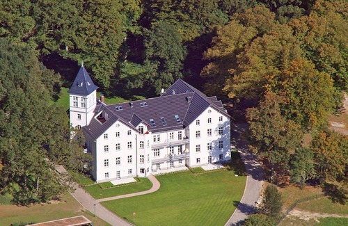 Hohen Niendorf Apartamento | Jagdschloss Hohen Niendorf - Wohnung 3 Gartenwohnung