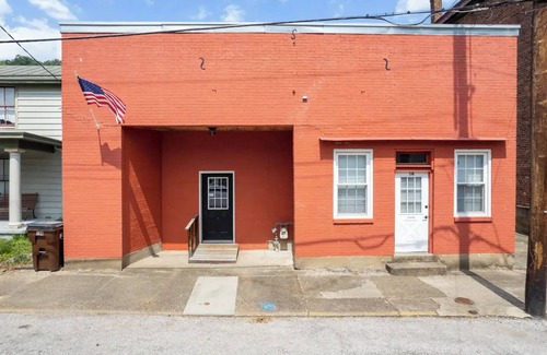 Ripley Casa | Jail Break Inn in Downtown Ripley