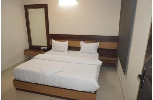 Jaipur Hotel | Jaipur Hotel ALTERA INN Near Bypass Road - Restaurant- Lift & Free Parking Facility - Fully Air Conditioned Rooms - Heart Of Pink City