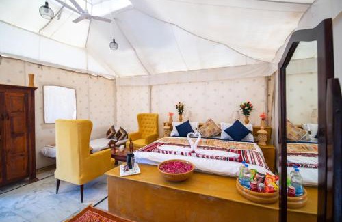 Amar Sagar Pol Casa | Jaisalmer Sunrise Desert Resort With Pool