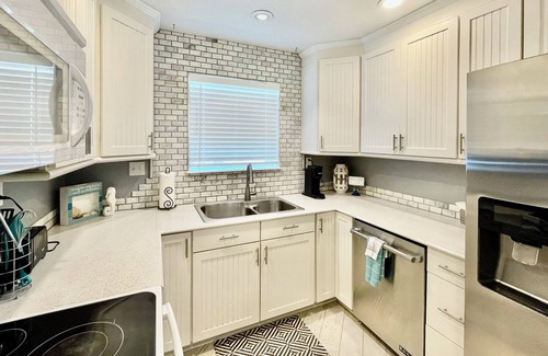 Jamaica Beach Casa | Jamaica Beach Vacation Home, Close to Pool and Beach!