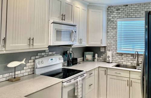 Jamaica Beach Casa | Jamaica Beach Vacation Home, Close to Pool and Beach!