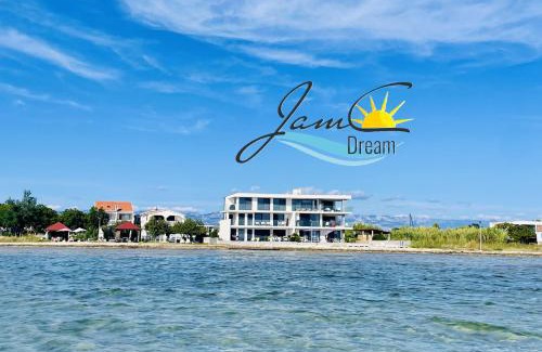 Privlaka Apartamento | JamC Dream direkt am Meer mit beheiztem Pool