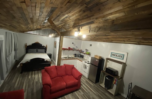 Crowville Cabina | James' Cabin