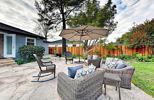 Junior College Neighborhood Association Casa | James House