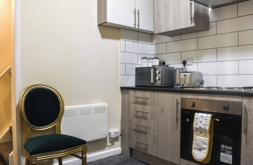 Blackburn Cabaña | James Lodge in Rishton.