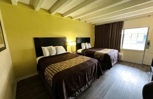 Newport News Hotel | James River Inn & Suites