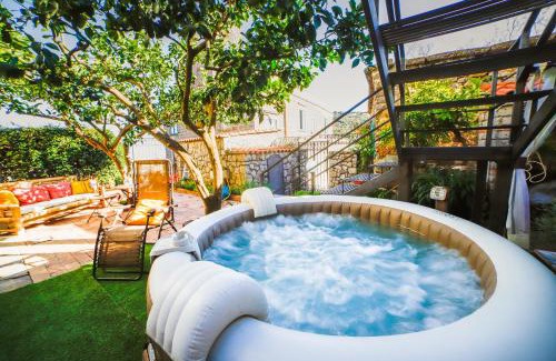 Termini Casa | Jamm - Apartments with hot tub