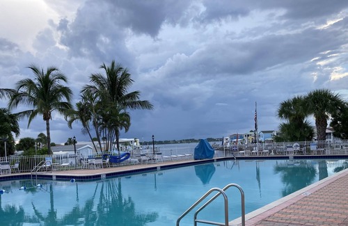Hutchinson Island South Cabaña | Jan Feb March 2024 Oceanfront resort style community