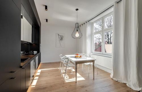 Gliwice Apartamento | Jan III Sobieski - Luksusowy apartament L z darmowym prywatnym parkingiem