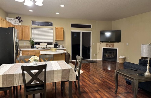 Aloha Casa | Jan-Mar, 30% Monthly Discount / Modern 3B/2.5BA House