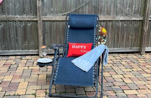 North Northwest Pensacola Casa | Jan's Oasis Family Retreat Pool Bar Games & Fun