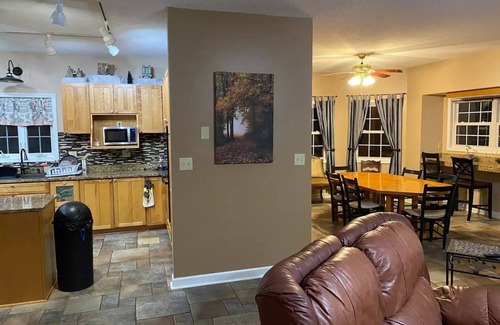 Oconee County Casa | Jana Retreat Pool 1 BR/1 Bath