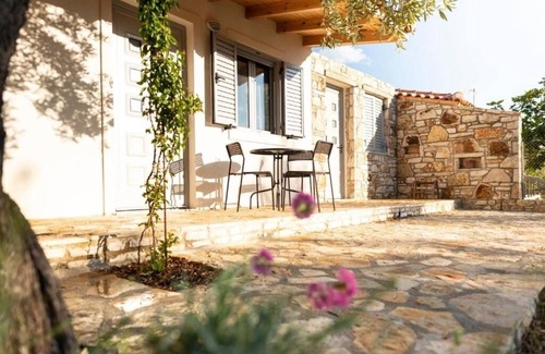 Himare Casa | Janakis Garden Livadi