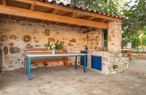 Himare Casa | Janakis Garden Livadi