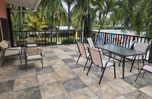 Barranca Hotel | Jane's Beach Resort