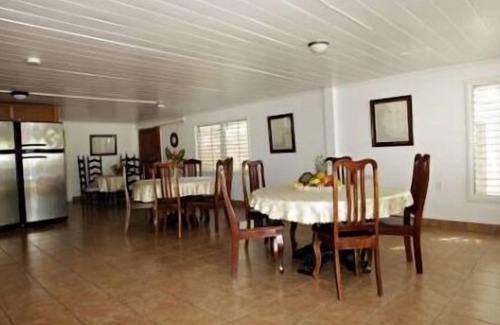Barranca Casa | Jane's Beach Resort Room 2, beach hotel
