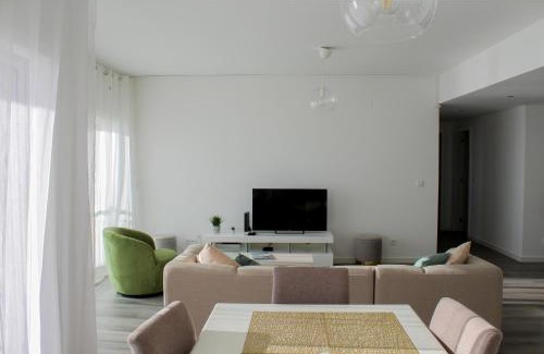 Santiago Apartamento | Janelas de Zimbra - Lovely Apartment with Pool and Sea View