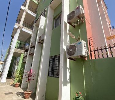 Old-Yundum Apartamento | Janneya Apartments Dalaba Estate