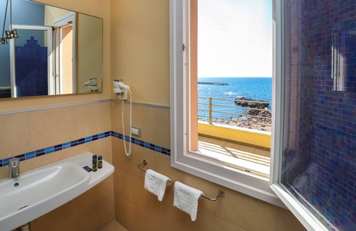 Castelsardo Historic Centre Hotel | Janus Hotel